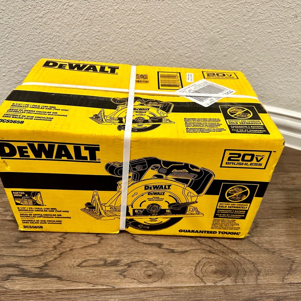 Dewalt Circular Saw 20V - New